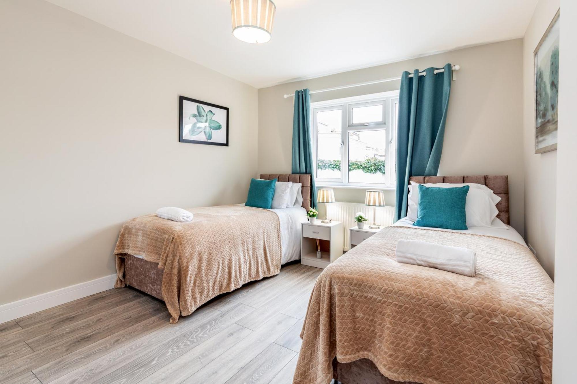 Dartford, Kent - Modern 2Bd 2Bath En-Suite Bungalow M25 Bluewater Luaran gambar