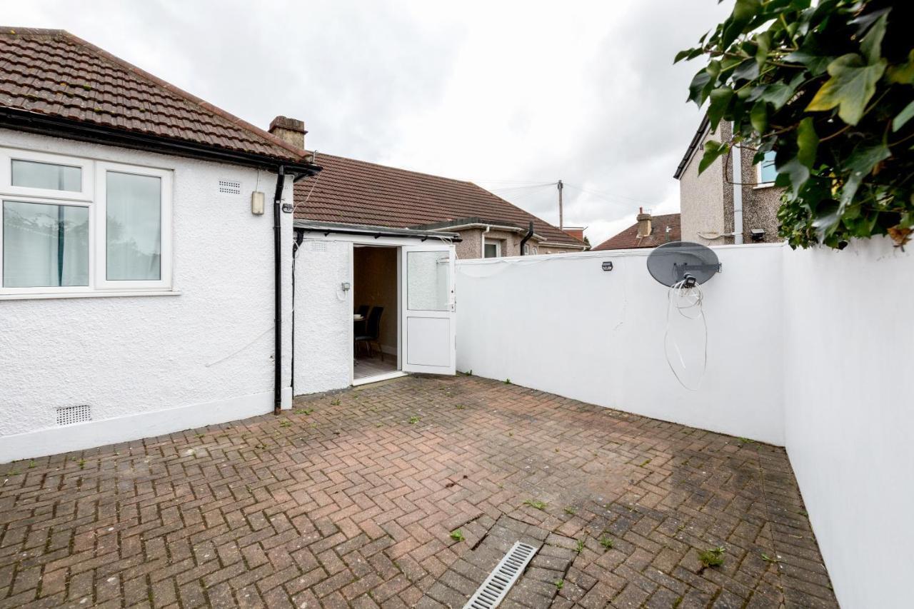 Dartford, Kent - Modern 2Bd 2Bath En-Suite Bungalow M25 Bluewater Luaran gambar