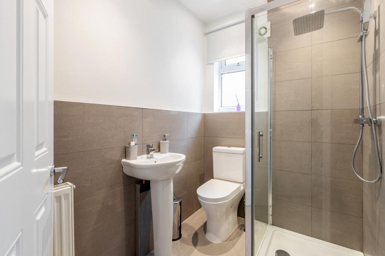 Dartford, Kent - Modern 2Bd 2Bath En-Suite Bungalow M25 Bluewater Luaran gambar